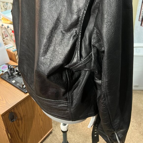 Vintage Classic Unisex Black Leather Motorcycle Jacket probably size Large - Picture 8 of 12
